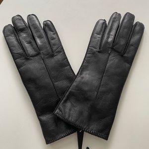 New Fownes Black Leather Gloves Size M